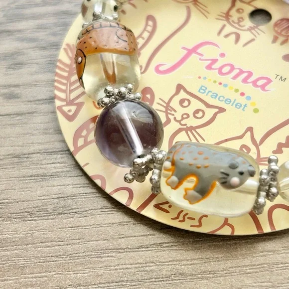 NWT Fiona Cat Beaded Bracelet Whimsical Stretch Art Jewelry - Picture 6 of 10